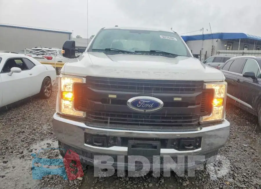 1FT7W2B60KED85270 Photo# 5