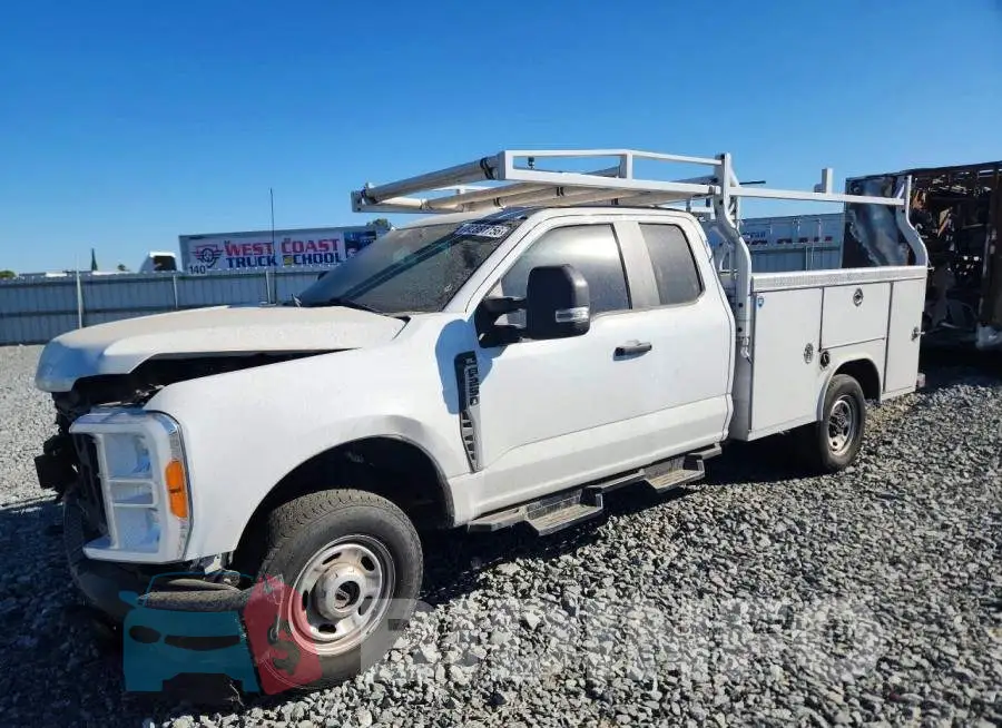 1FT7X2BA0PED01814 Photo# 1