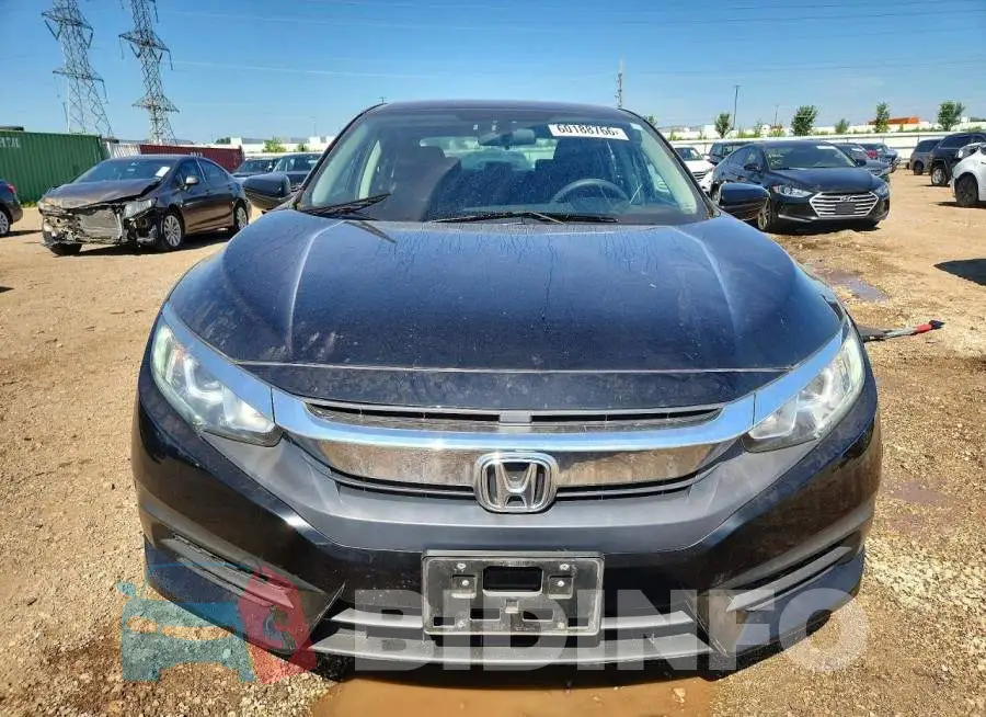 19XFC2F55JE036209 Photo# 5