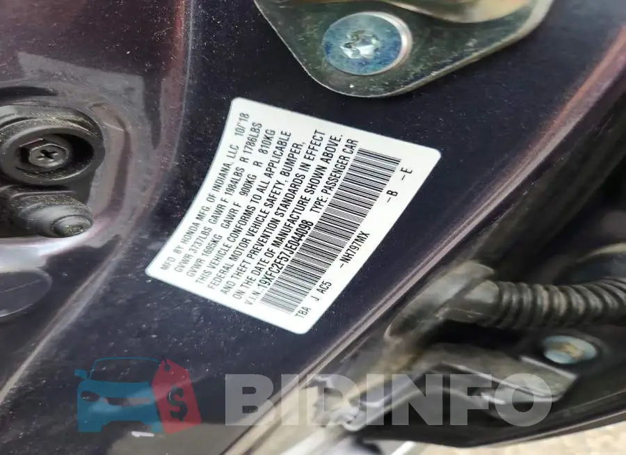 19XFC2F57JE044098 Photo# 12