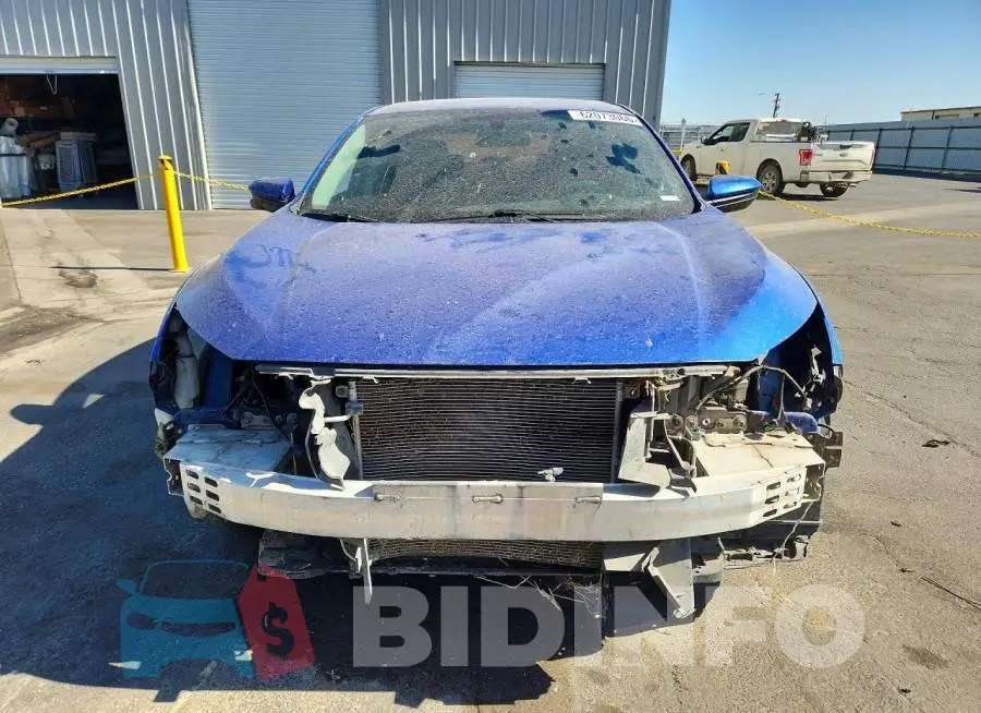 19XFC2F73HE216686 Photo# 5
