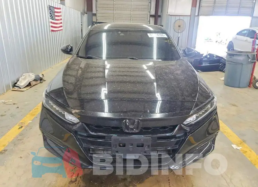 1HGCV1F38KA122304 Photo# 5
