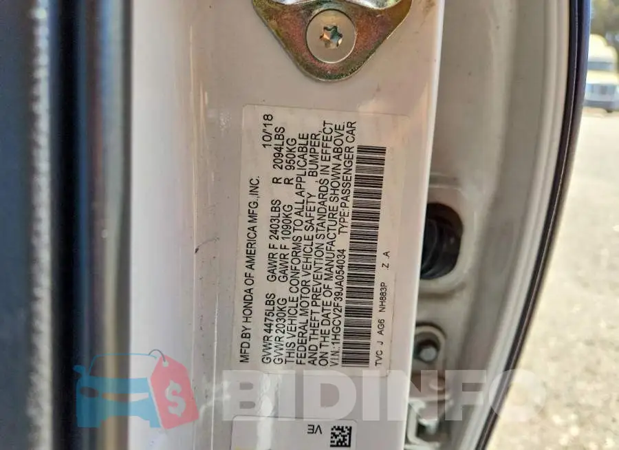 1HGCV2F39JA054034 Photo# 12