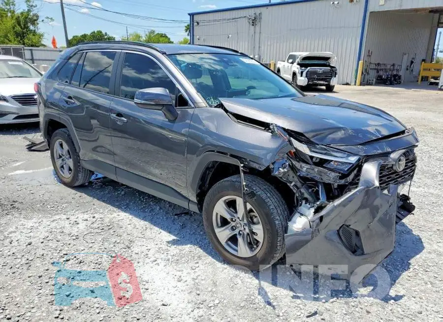 2T3W1RFV1PC217854 Photo# 4