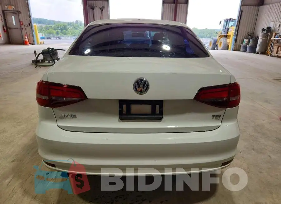 3VW2B7AJ4HM290414 Photo# 6