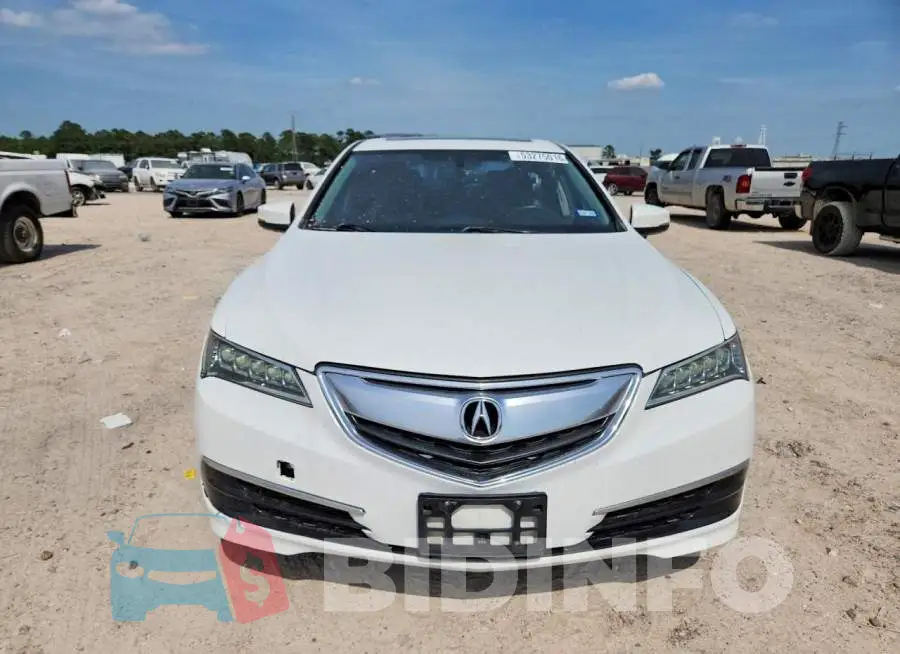 19UUB1F34HA006717 Photo# 5