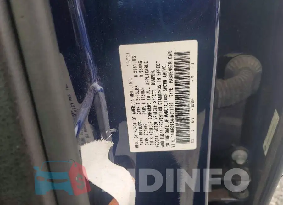 19UUB2F54JA011025 Photo# 12