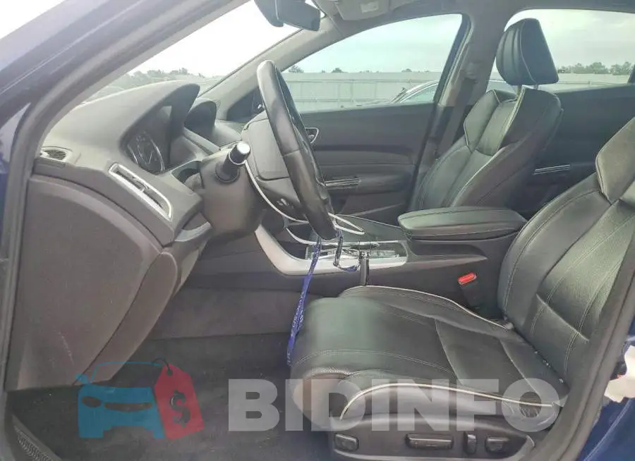 19UUB2F54JA011025 Photo# 7