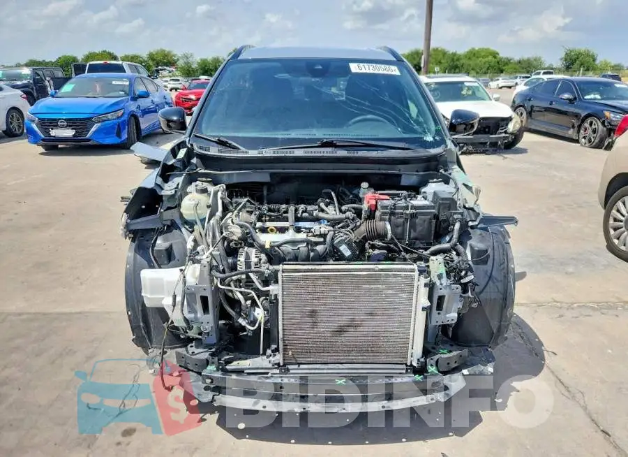 3N1CP5DV3PL546884 Photo# 5