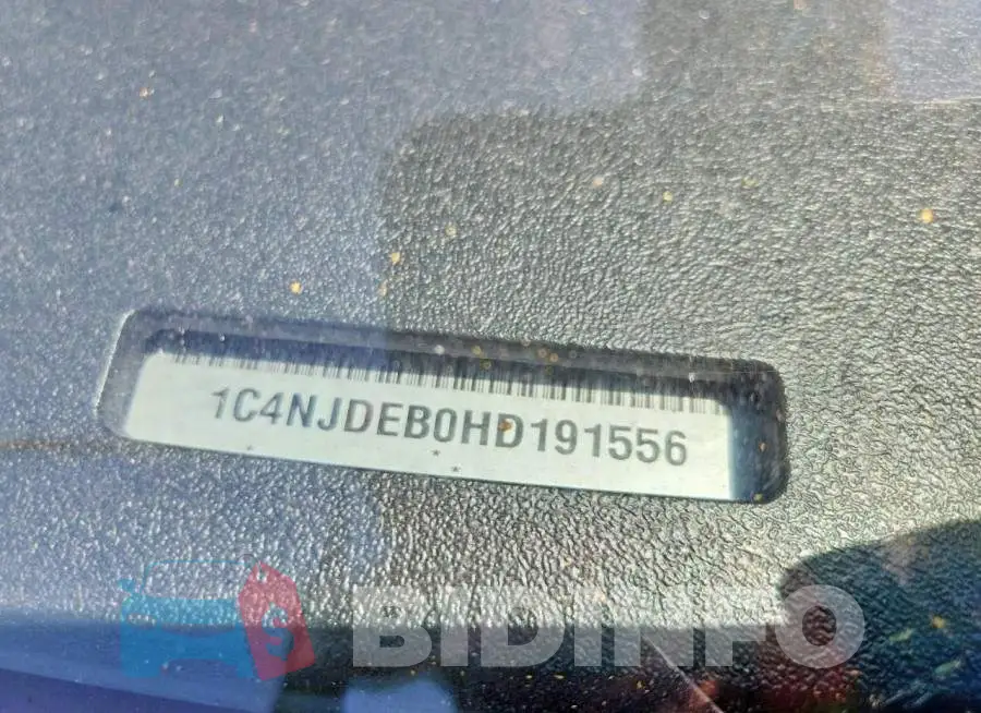 1C4NJDEB0HD191556 Photo# 13