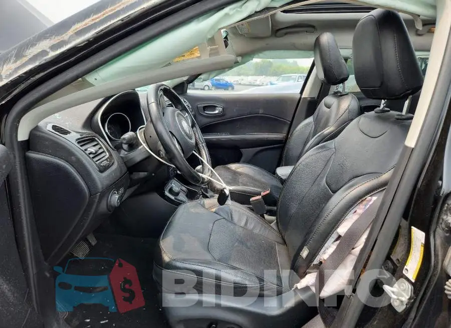 3C4NJDCB9LT168122 Photo# 7