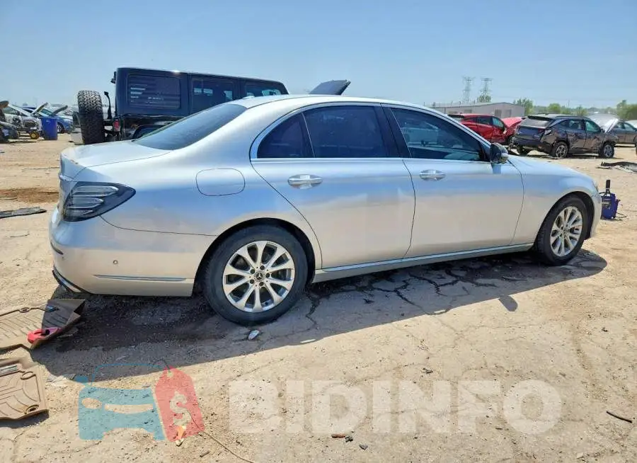 WDDZF4KB3HA227254 Photo# 3