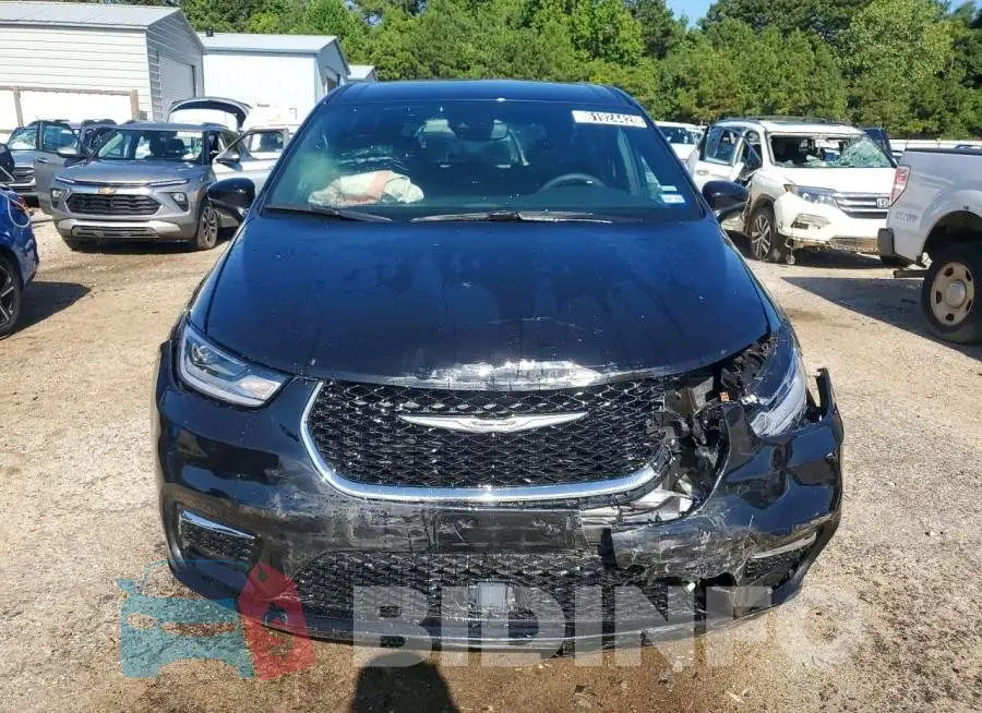 2C4RC1BG4TR262743 Photo# 5