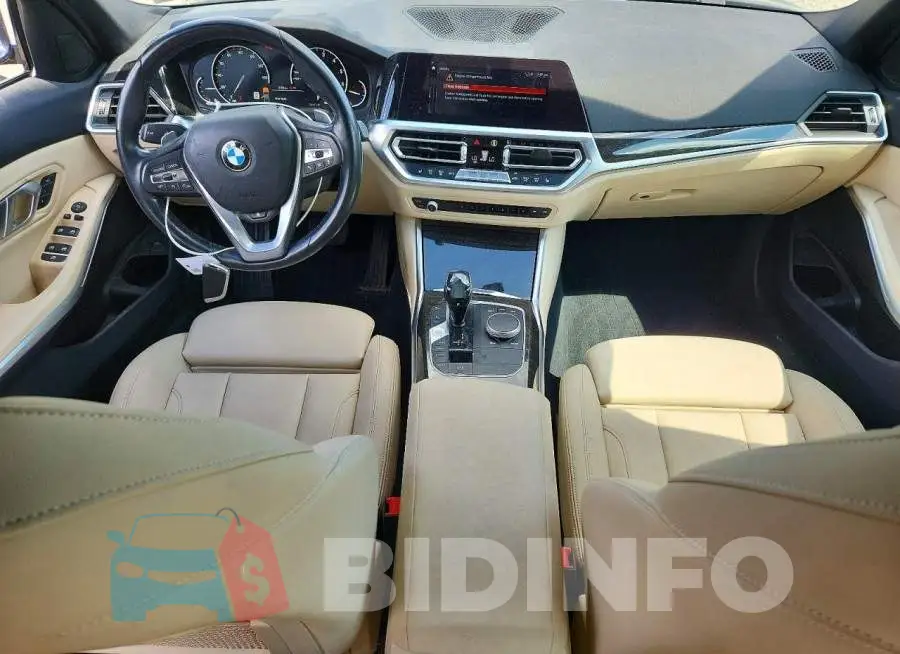 3MW5R7J04L8B27294 Photo# 8