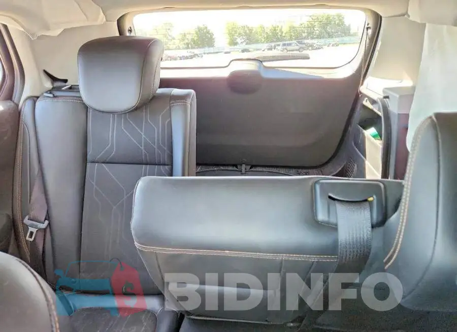 3GNCJPSB5JL417319 Photo# 10