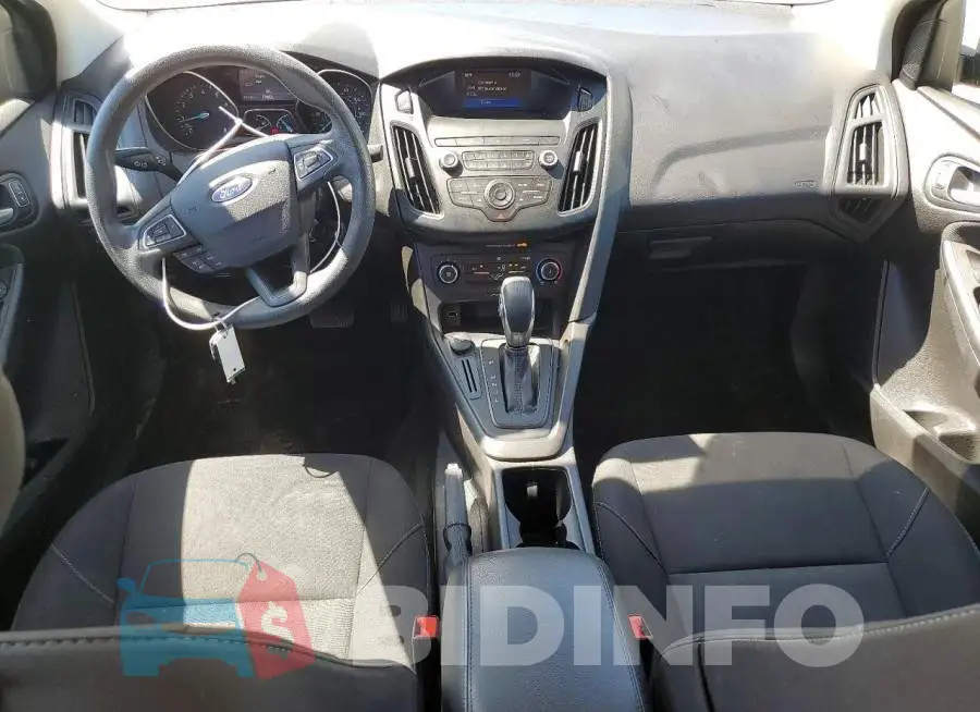 1FADP3F28JL328392 Photo# 8