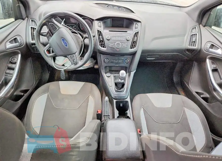 1FADP3L99HL263161 Photo# 8