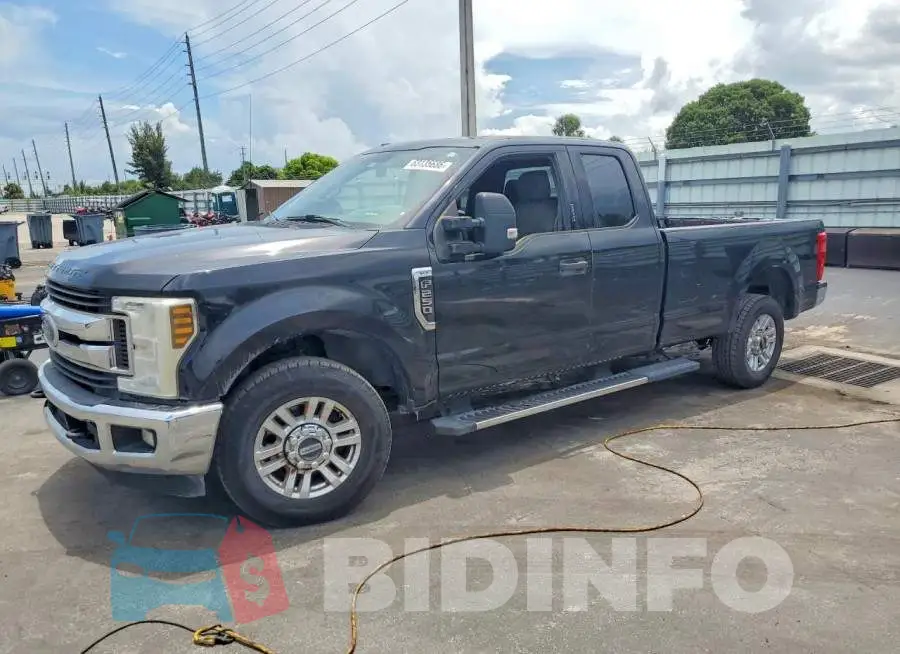 1FT7X2A69KEE18474 Photo# 1