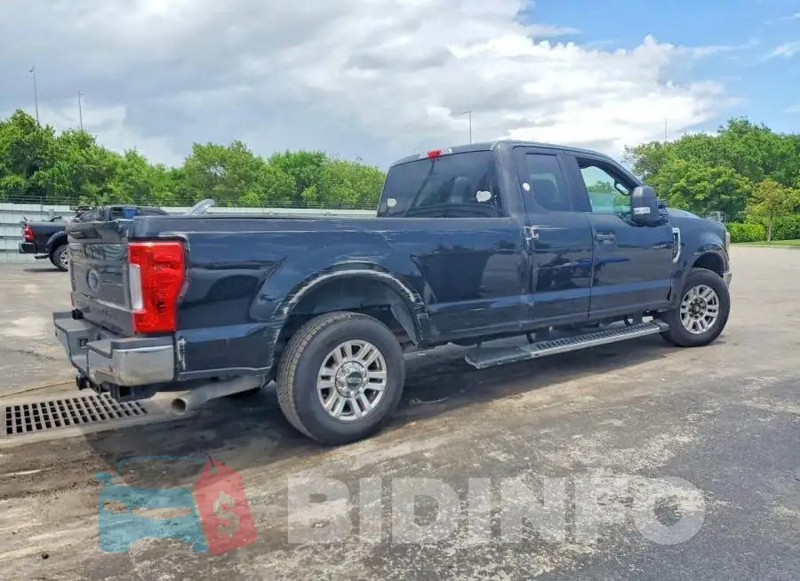 1FT7X2A69KEE18474 Photo# 3