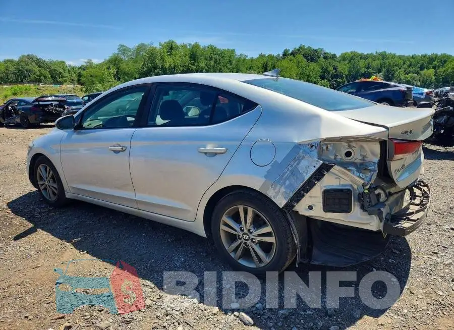 5NPD84LF3JH275786 Photo# 2