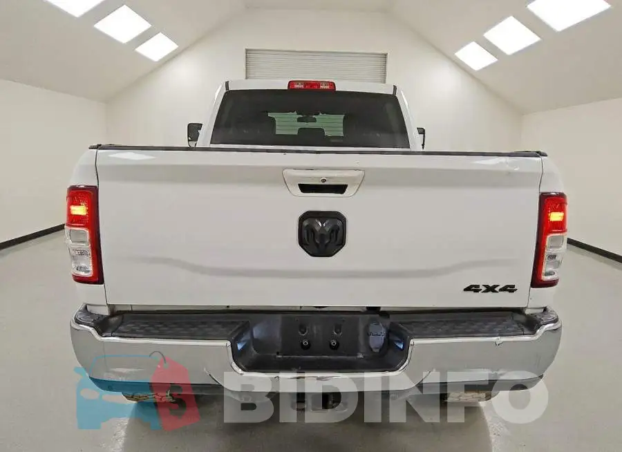 3C6UR5CJ2KG512700 Photo# 6