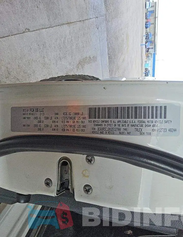 3C6UR5CJ2KG512700 Photo# 12