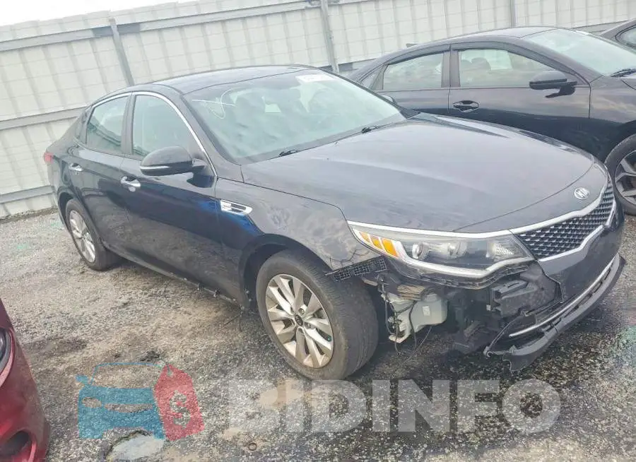 5XXGT4L31JG218452 Photo# 4