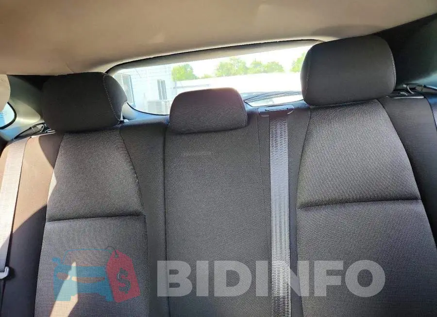 3MVDMBAL0MM226809 Photo# 10