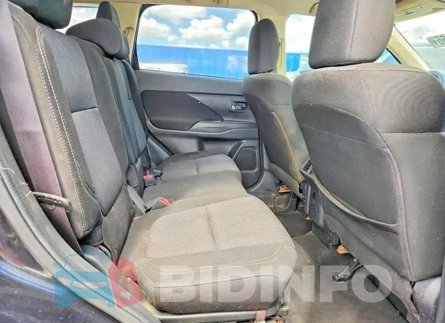 JA4AD2A36KZ009730 Photo# 11