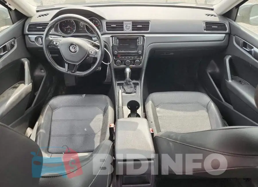 1VWDT7A3XHC003781 Photo# 8