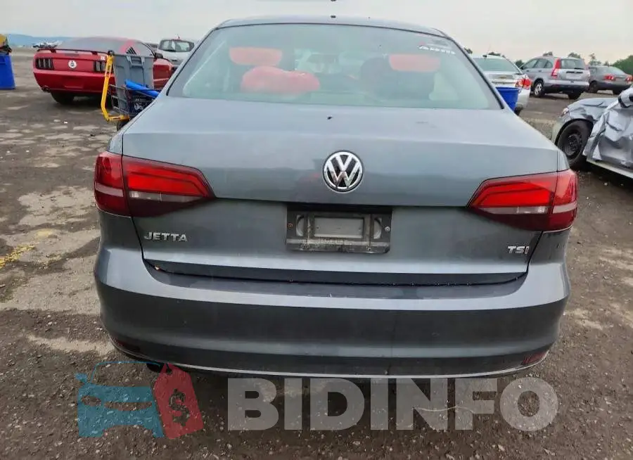 3VW167AJ1HM351556 Photo# 6