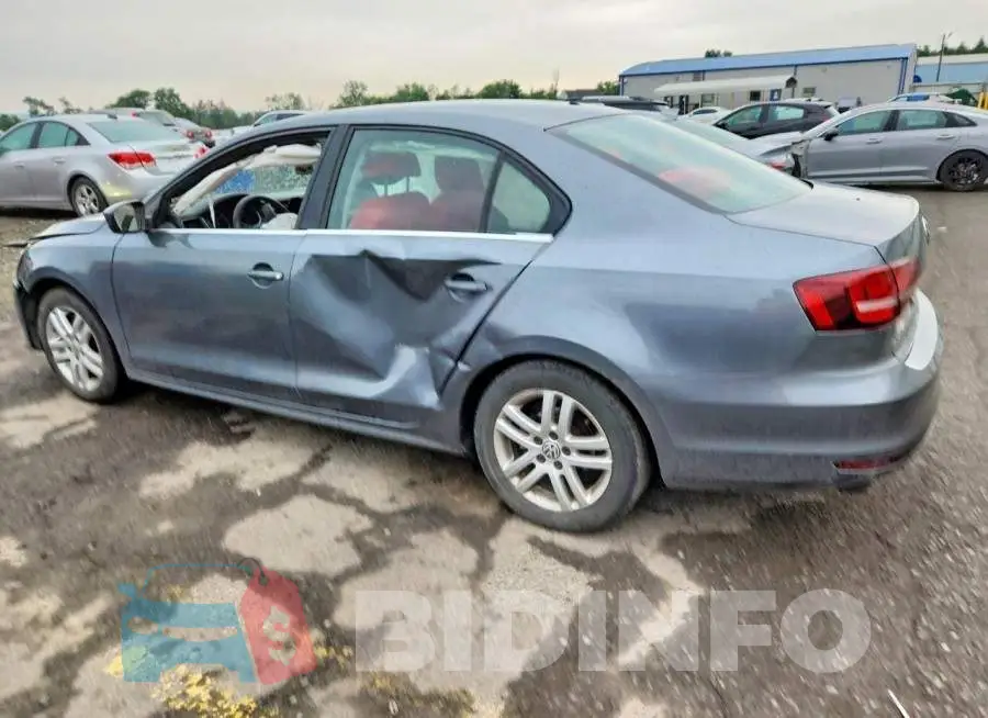 3VW167AJ1HM351556 Photo# 2