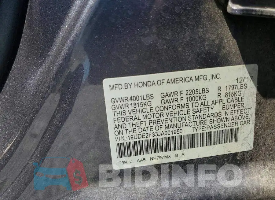 19UDE2F33JA001950 Photo# 12