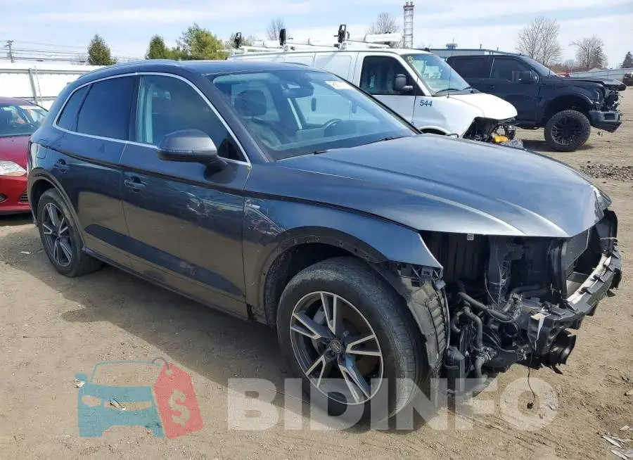 WA1E2AFY8L2065720 Photo# 4