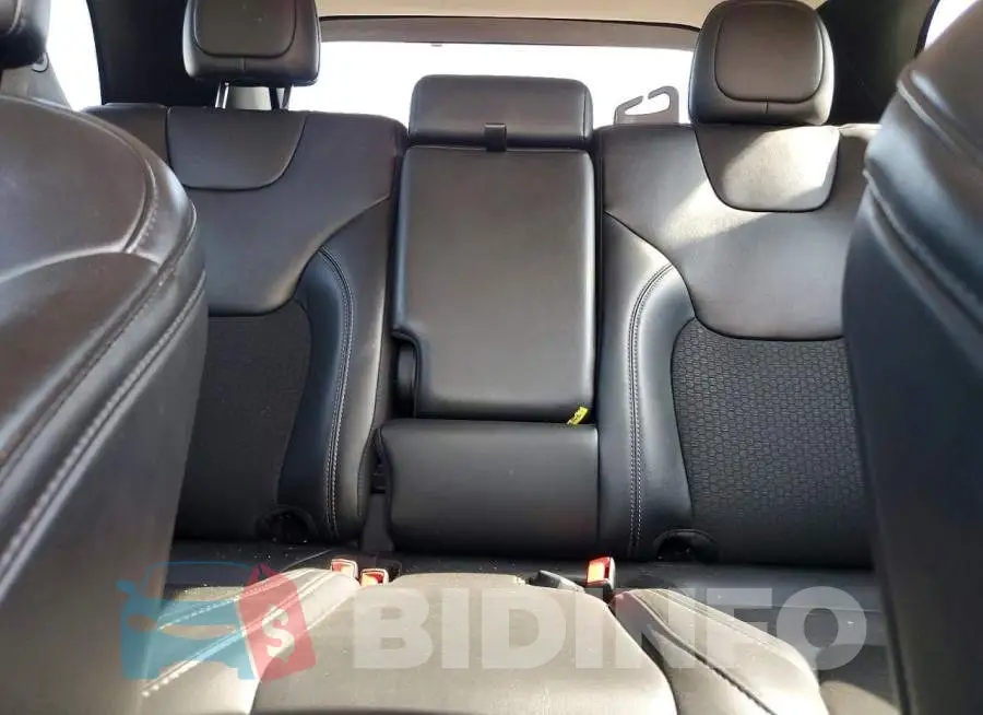 1C4PJLLB7KD479197 Photo# 10