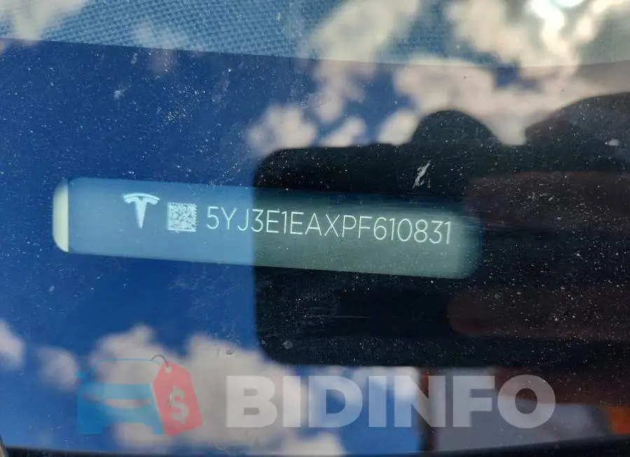 5YJ3E1EAXPF610831 Photo# 12