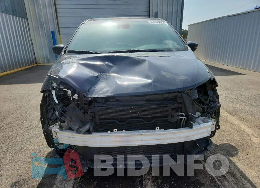 2C4RC1BG4SR503070 Photo# 5