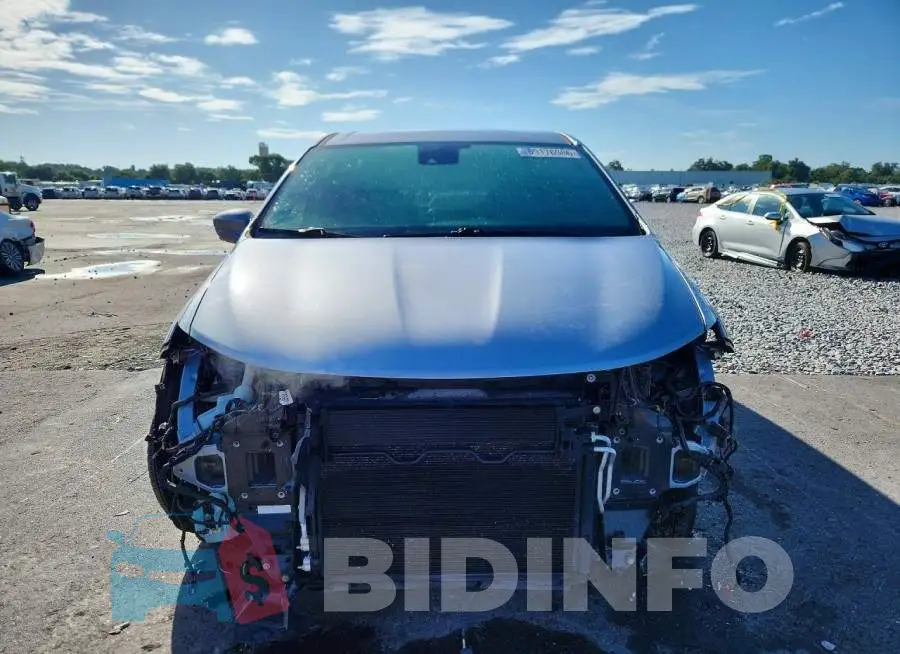 2C4RC1FG5KR505629 Photo# 5