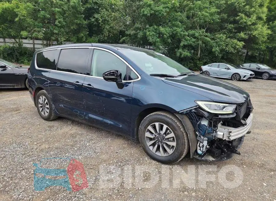 2C4RC1S74RR178124 Photo# 4
