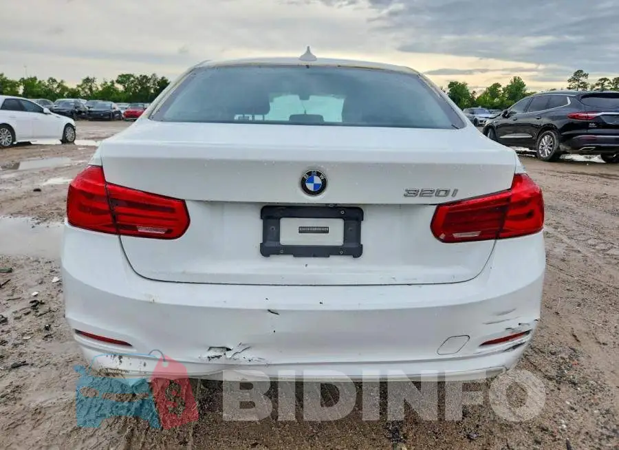 WBA8E1G52JNU92933 Photo# 6