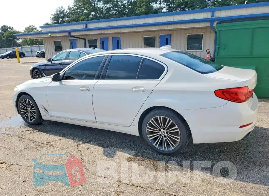 WBAJE5C39HG917057 Photo# 2