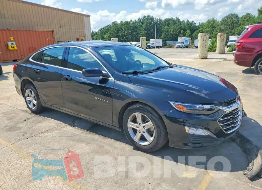 1G1ZD5ST3PF170126 Photo# 4