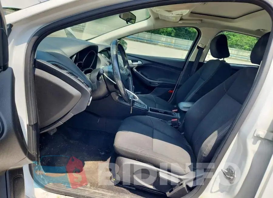 1FADP3M27HL313007 Photo# 7