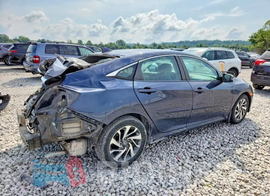 19XFC2F77HE001408 Photo# 3