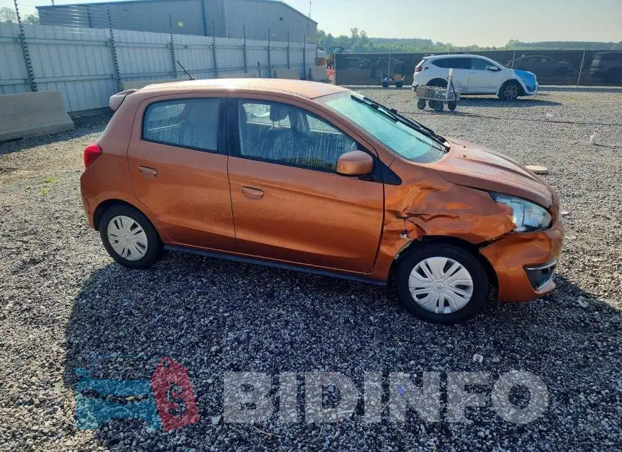 ML32A3HJ6HH010858 Photo# 4