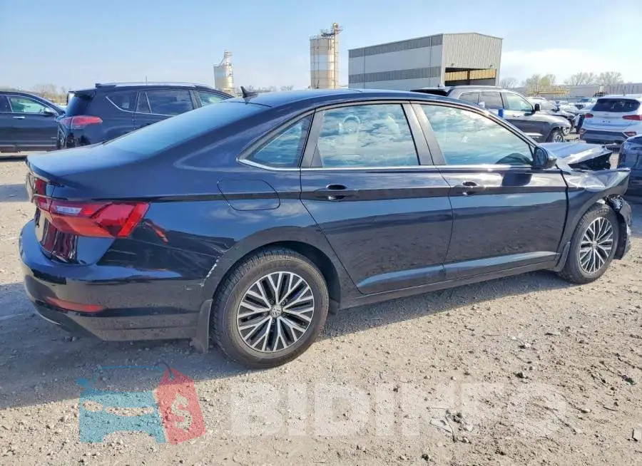 3VWC57BU2MM101886 Photo# 3