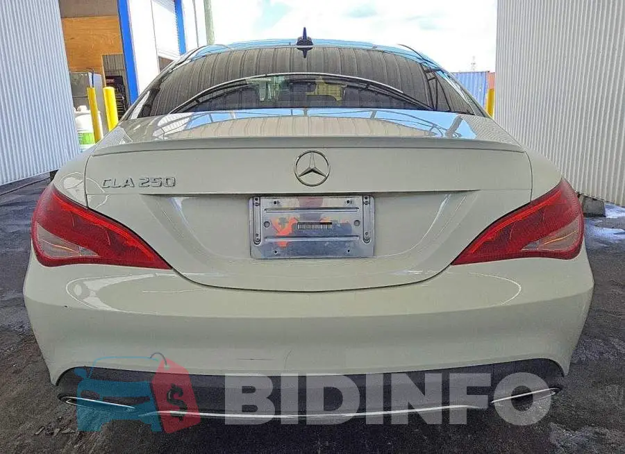 WDDSJ4EB2JN590526 Photo# 6