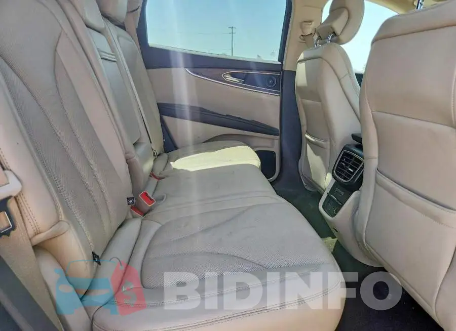 2LMPJ8L96KBL62033 Photo# 11