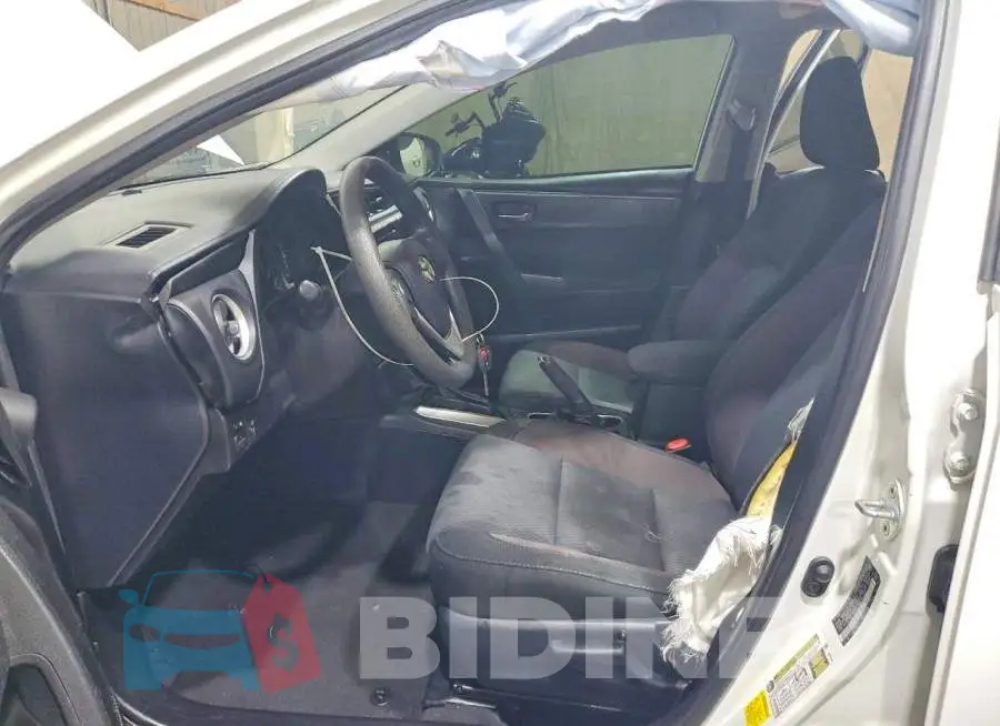 2T1BURHE0KC166982 Photo# 7