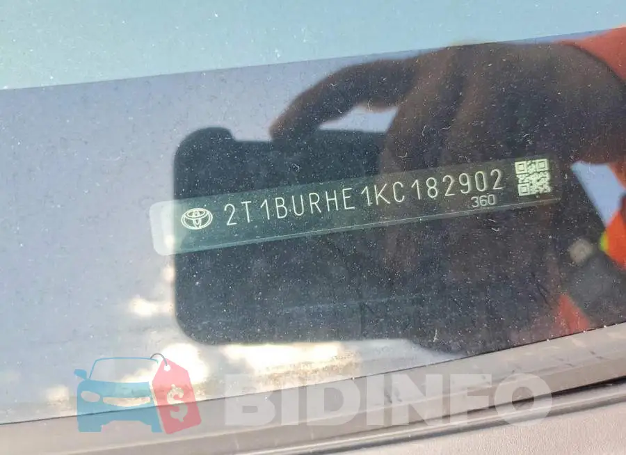 2T1BURHE1KC182902 Photo# 12